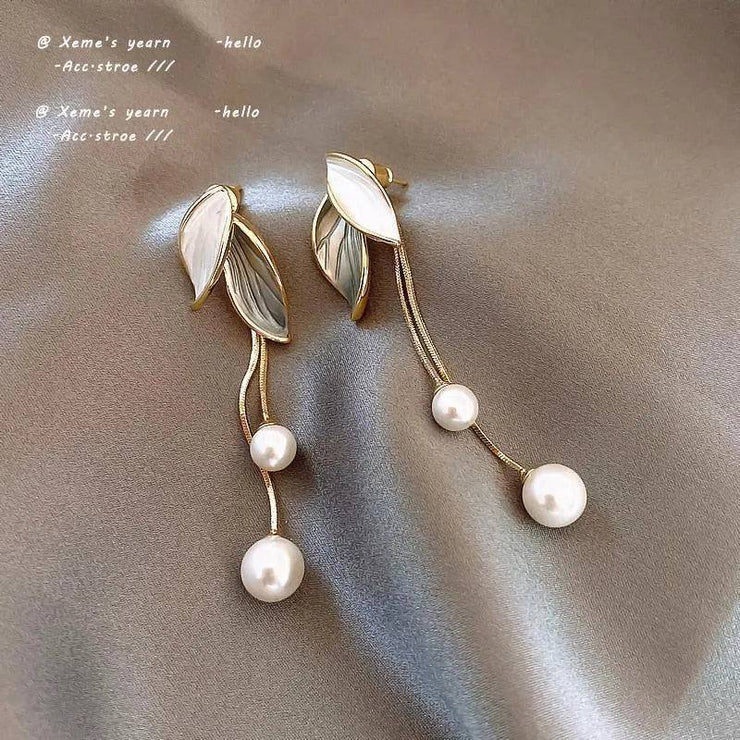 Leaf Shape Pearl Tassel Pendant Long Earrings