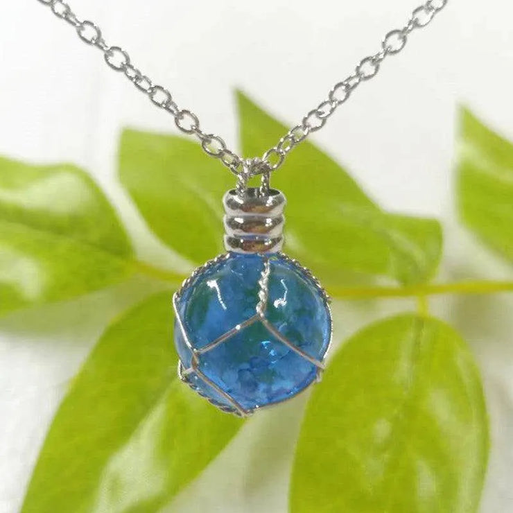 Beautiful Luminous Glass Necklace