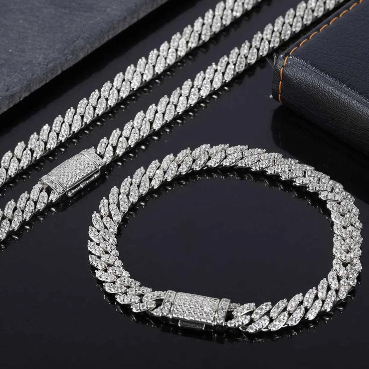 Flap Buckle Single Row Cuban Chain Necklace