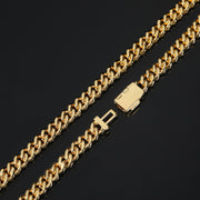 Flap Buckle Single Row Cuban Chain Necklace