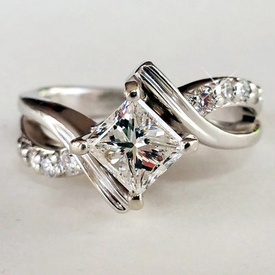 Line simulation diamond engagement ring